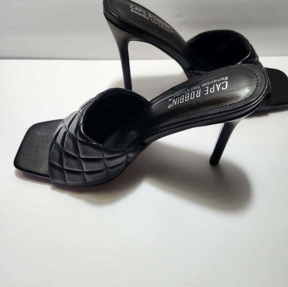 Cape Robbin Black Stiletto Heels - Picture 4 of 11